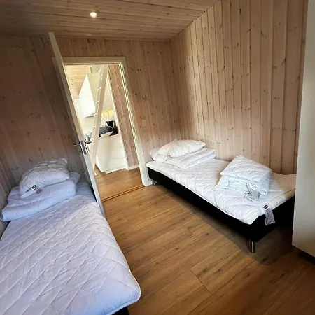 M405-vaeggerlose-marielyst-strandpark-244 * Bøtø By